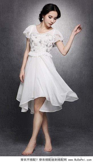 白色连衣裙 你无法拒绝的纯美